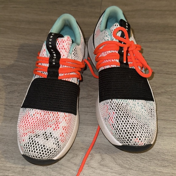 Under Armour Breathe Lace shoes - Picture 4 of 6